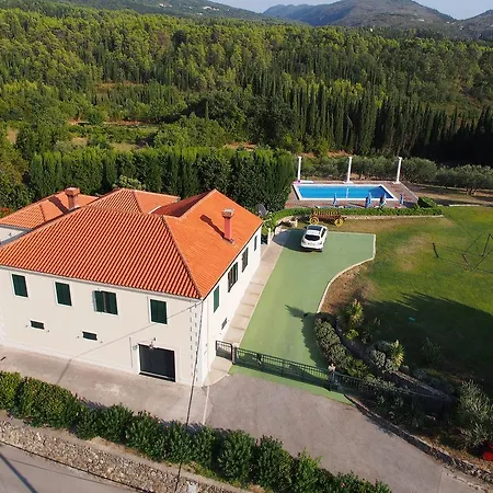 Milicic Villa *